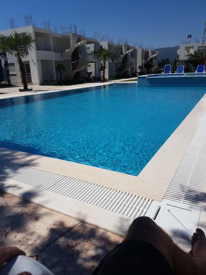 Royal Apartments & Villas Улцин Екстериор снимка